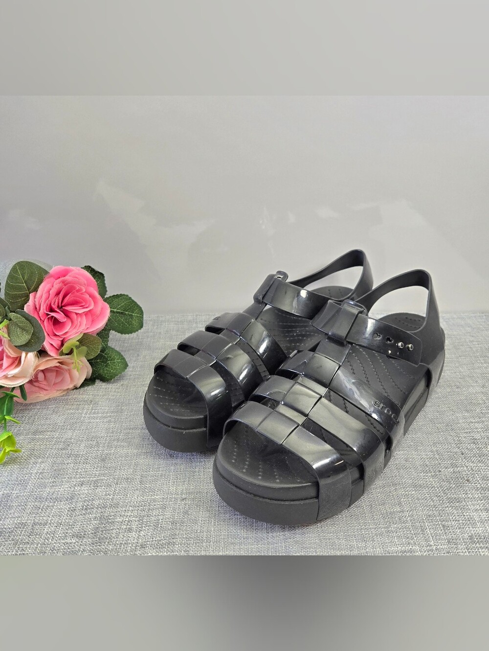 Crocs Splash Glossy Fisherman Sandals Black Strappy Platform Women's Size 8